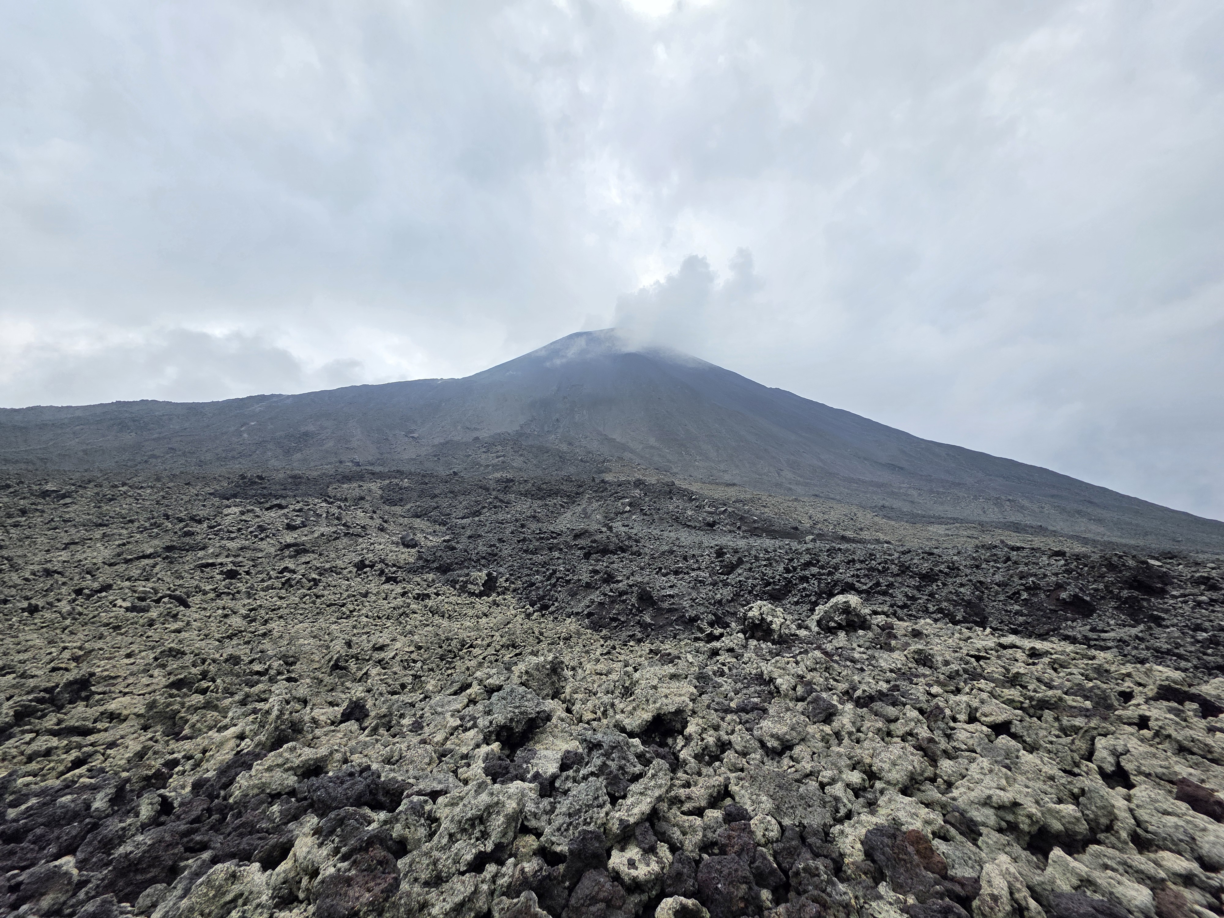 Río de lava Pacaya